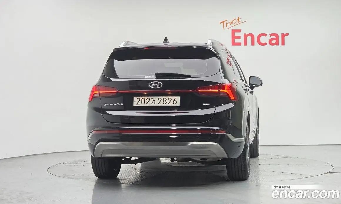 Hyundai Santa Fe 2023 2.5 автомат (гидро), фото 4