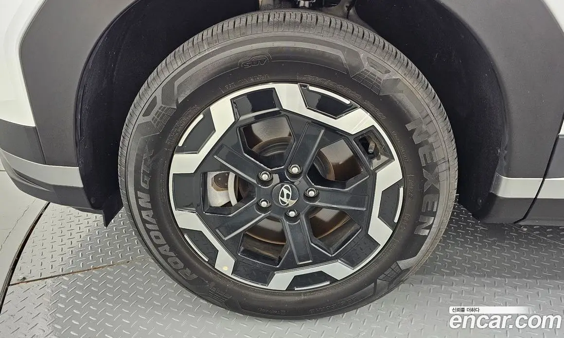 Hyundai Santa Fe 2025 2.5 автомат (гидро), фото 5