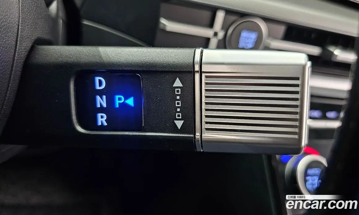 Hyundai Santa Fe 2025 2.5 автомат (гидро), фото 9