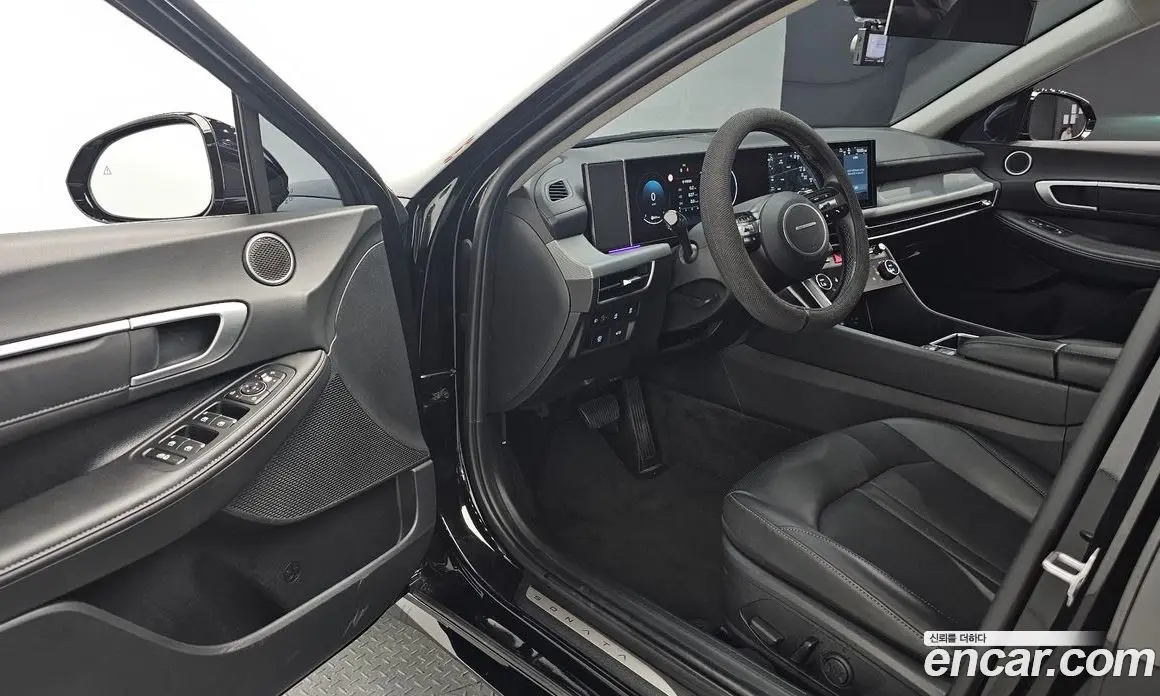 Hyundai Sonata 2024 2.0 автомат (гидро), фото 11