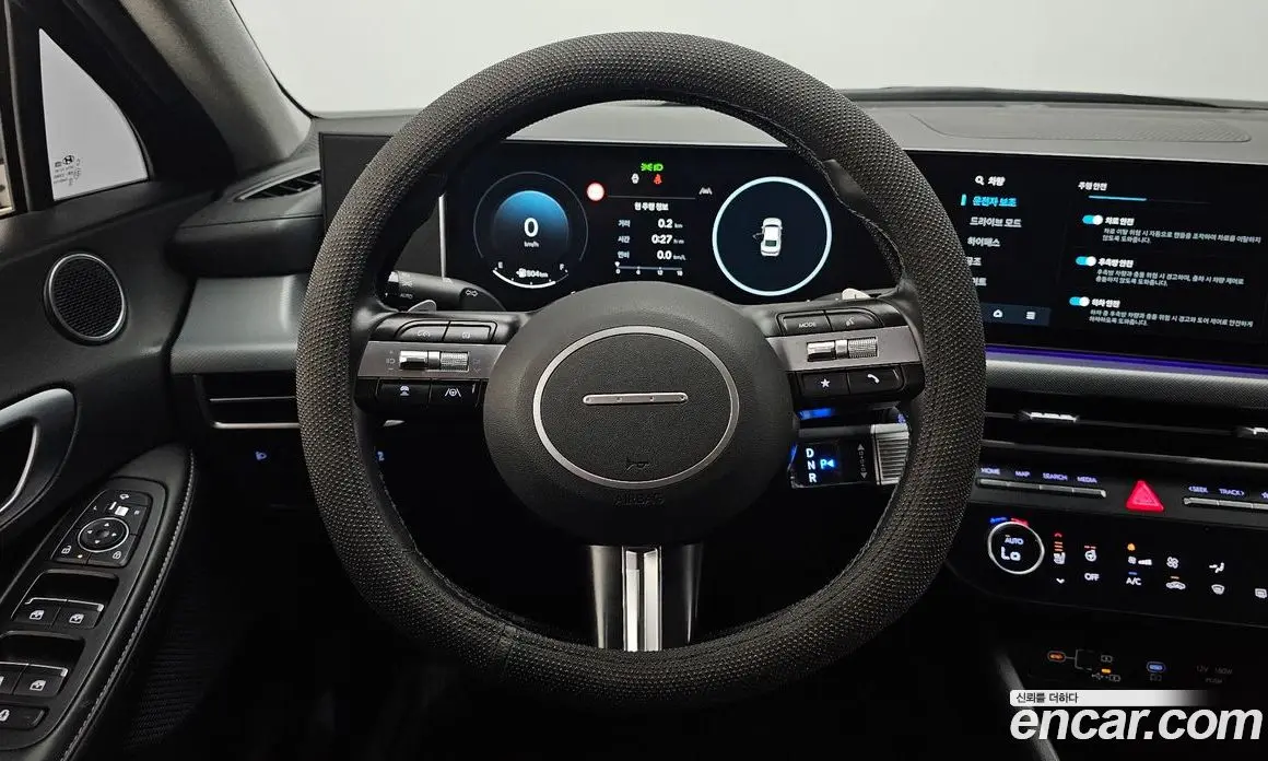Hyundai Sonata 2024 2.0 автомат (гидро), фото 13