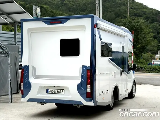 Hyundai Staria 2022 2.2 автомат (гидро), миниатюра 4