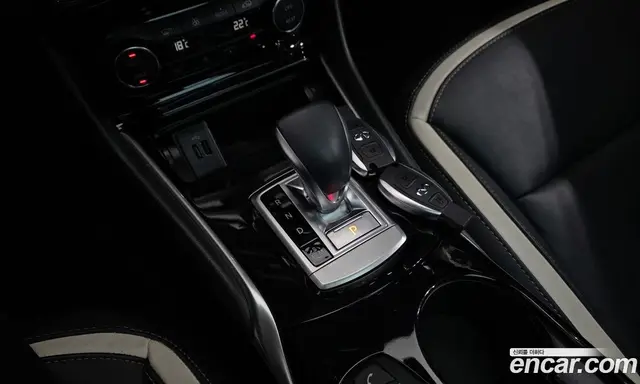 Infiniti Q30 2017 2.0 автомат (гидро), миниатюра 11