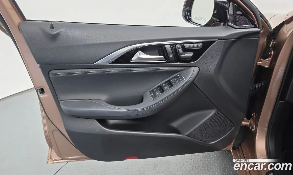 Infiniti Q30 2017 2.0 автомат (гидро), фото 13