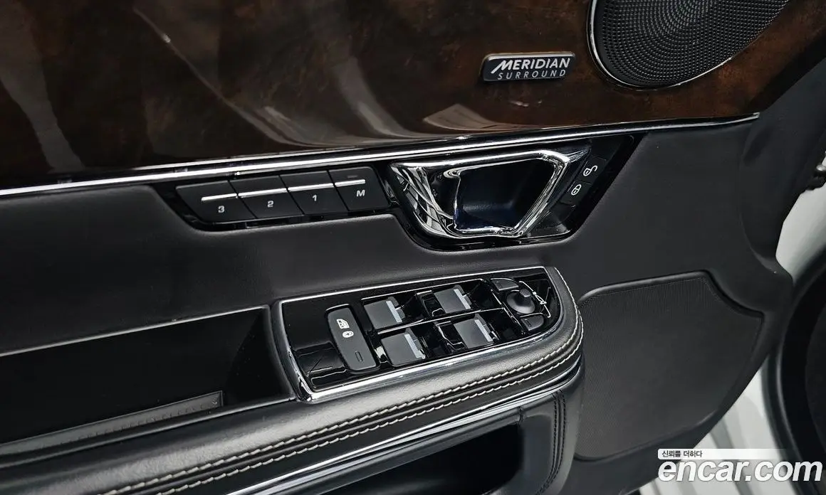 Jaguar XJ 2019 3.0 автомат (гидро), фото 22