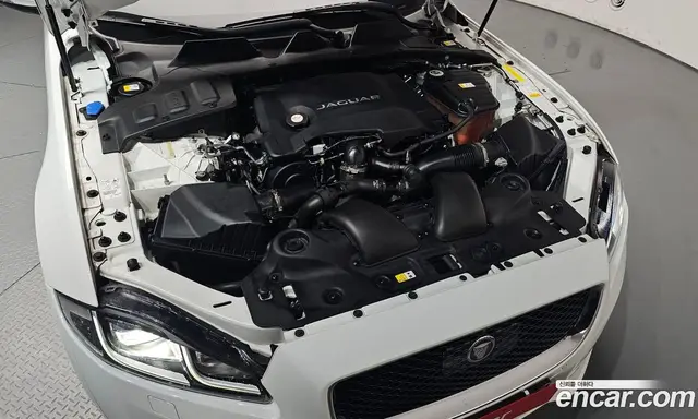 Jaguar XJ 2019 3.0 автомат (гидро), миниатюра 5