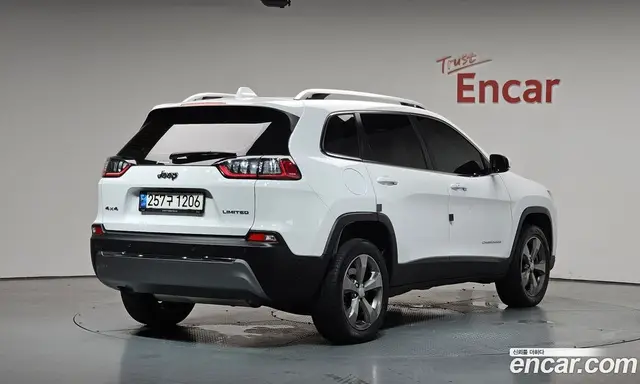 Jeep Cherokee 2021 2.4 автомат (гидро), миниатюра 1