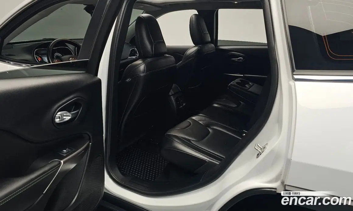 Jeep Cherokee 2021 2.4 автомат (гидро), фото 16
