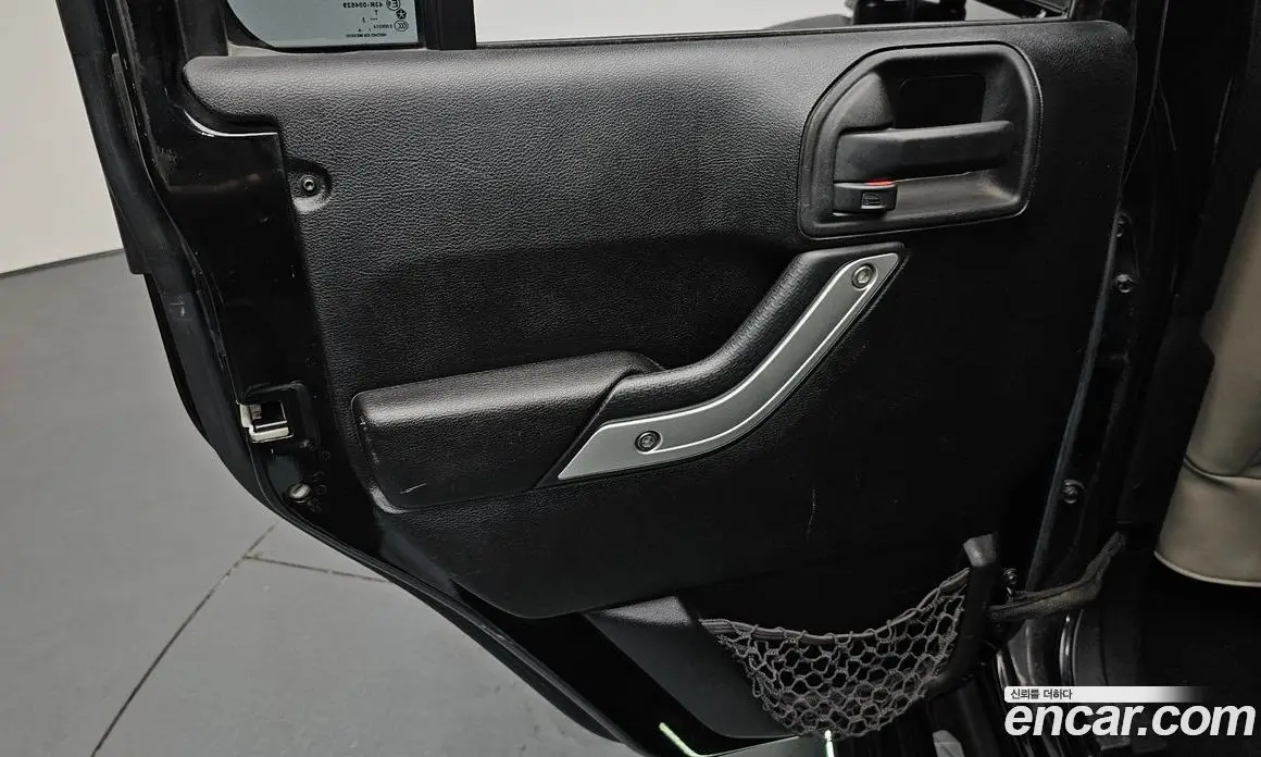 Jeep Wrangler 2013 2.8 автомат (гидро), фото 14