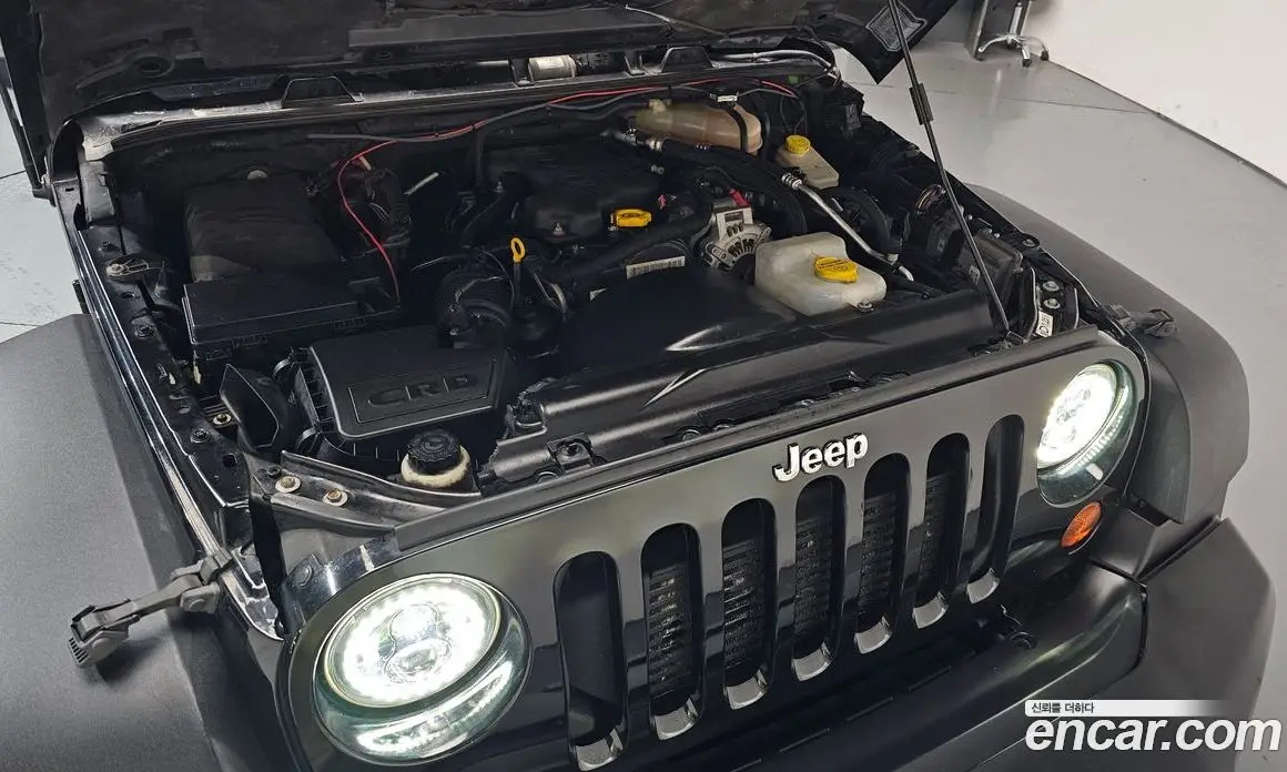 Jeep Wrangler 2013 2.8 автомат (гидро), фото 5