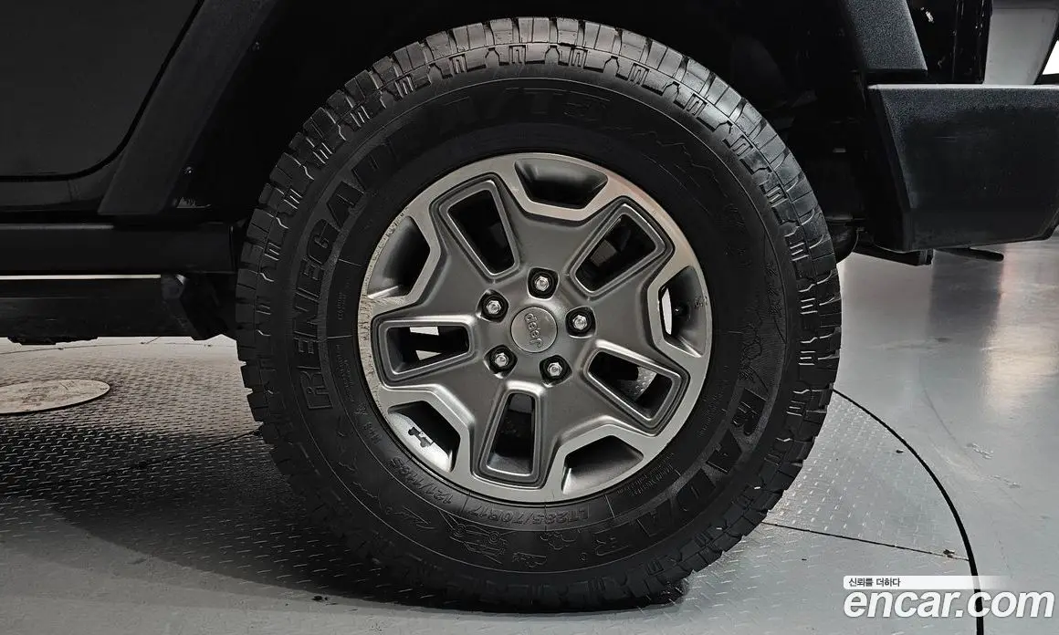 Jeep Wrangler 2013 2.8 автомат (гидро), фото 6