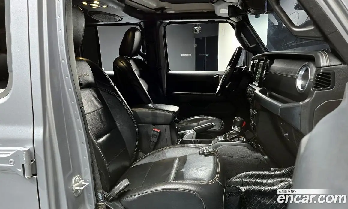 Jeep Wrangler 2019 2.0 автомат (гидро), фото 10 Jeep Wrangler 2019 2.0 автомат (гидро), фото 10
