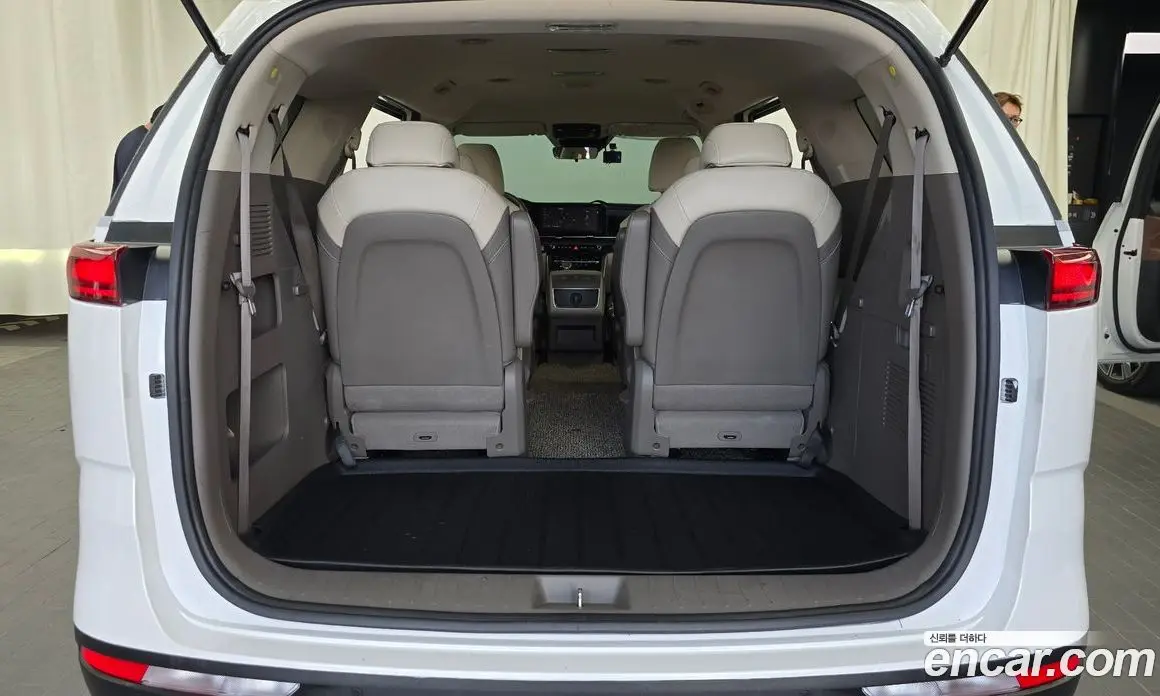 Kia Carnival 2021 2.2 автомат (гидро), фото 20