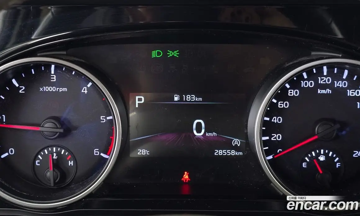 Kia Carnival 2021 2.2 автомат (гидро), фото 8