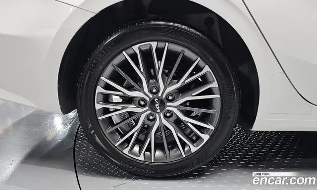 Kia K3 2023 1.6 автомат (гидро), миниатюра 5