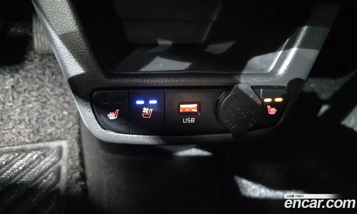 Kia Ray 2023 автомат (гидро), фото 17