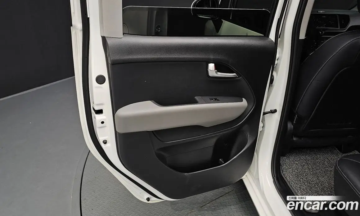 Kia Ray 2025 1.0 автомат (гидро), фото 15