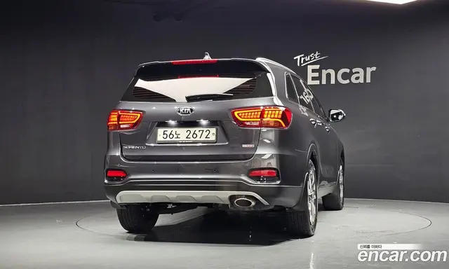 Kia Sorento 2018 2.0 автомат (гидро), миниатюра 3