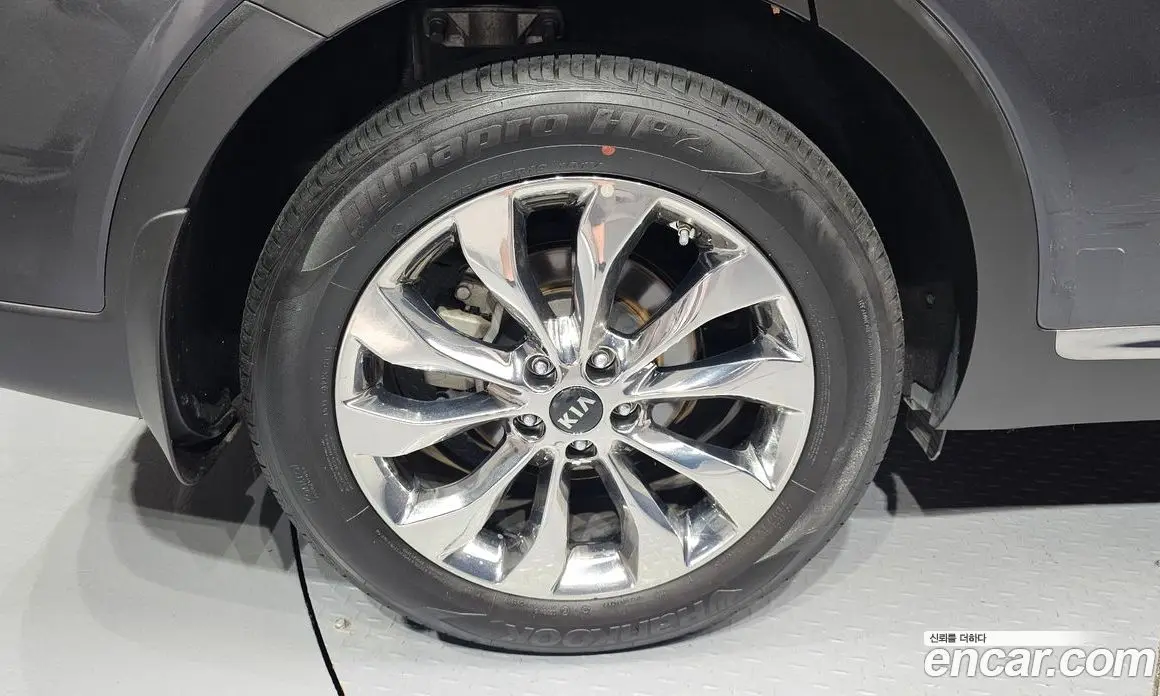 Kia Sorento 2018 2.0 автомат (гидро), фото 4