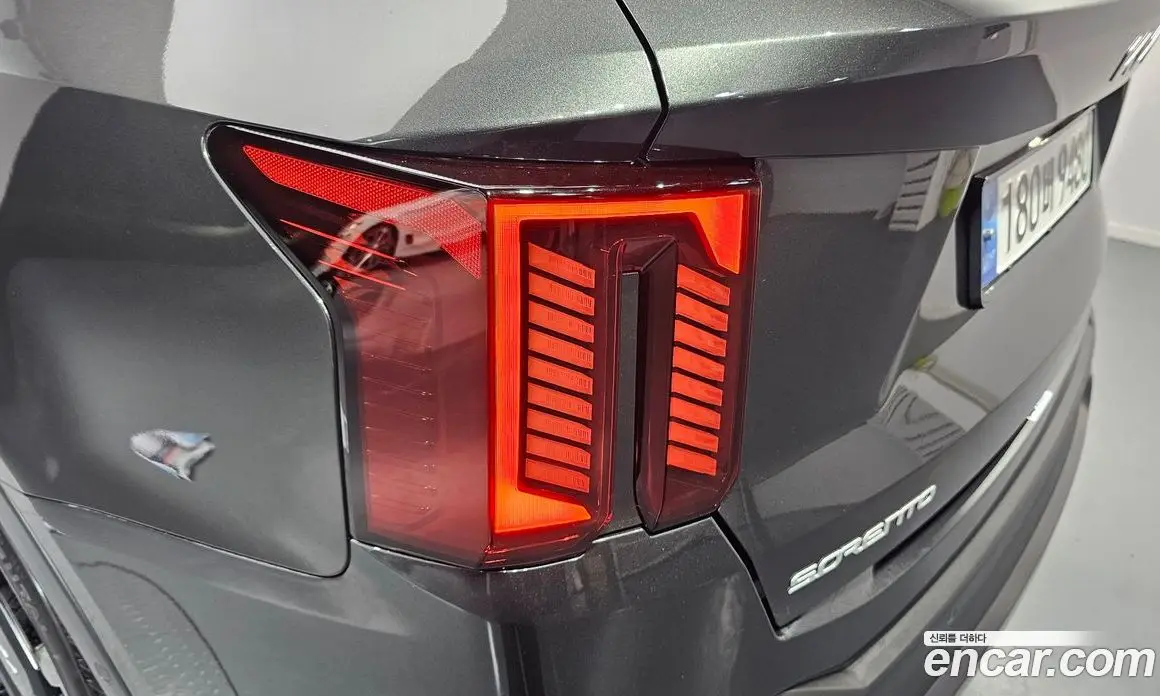 Kia Sorento 2024 2.2 автомат (гидро), фото 9