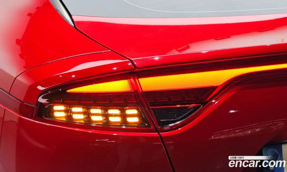 Kia Stinger 2021 2.5 автомат (гидро), фото 9