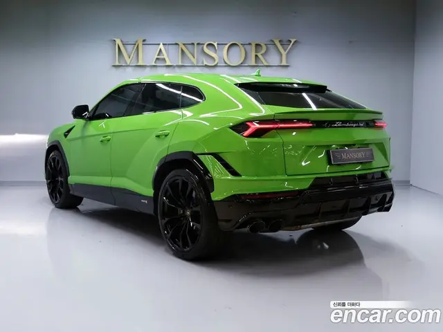 Lamborghini Urus 2024 4.0 автомат (гидро), миниатюра 2