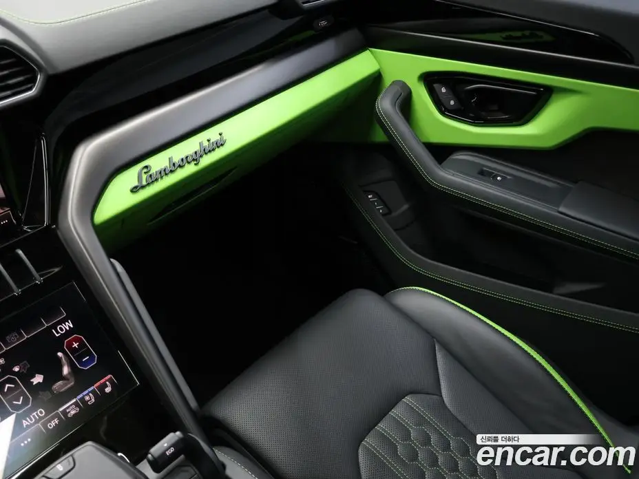 Lamborghini Urus 2024 4.0 автомат (гидро), фото 17