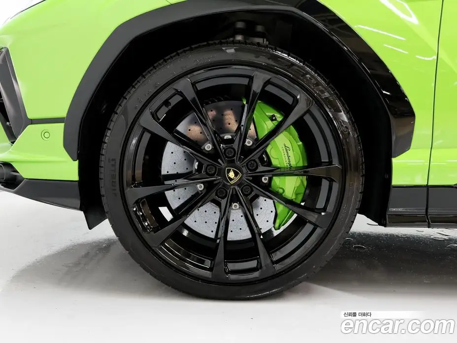 Lamborghini Urus 2024 4.0 автомат (гидро), фото 5