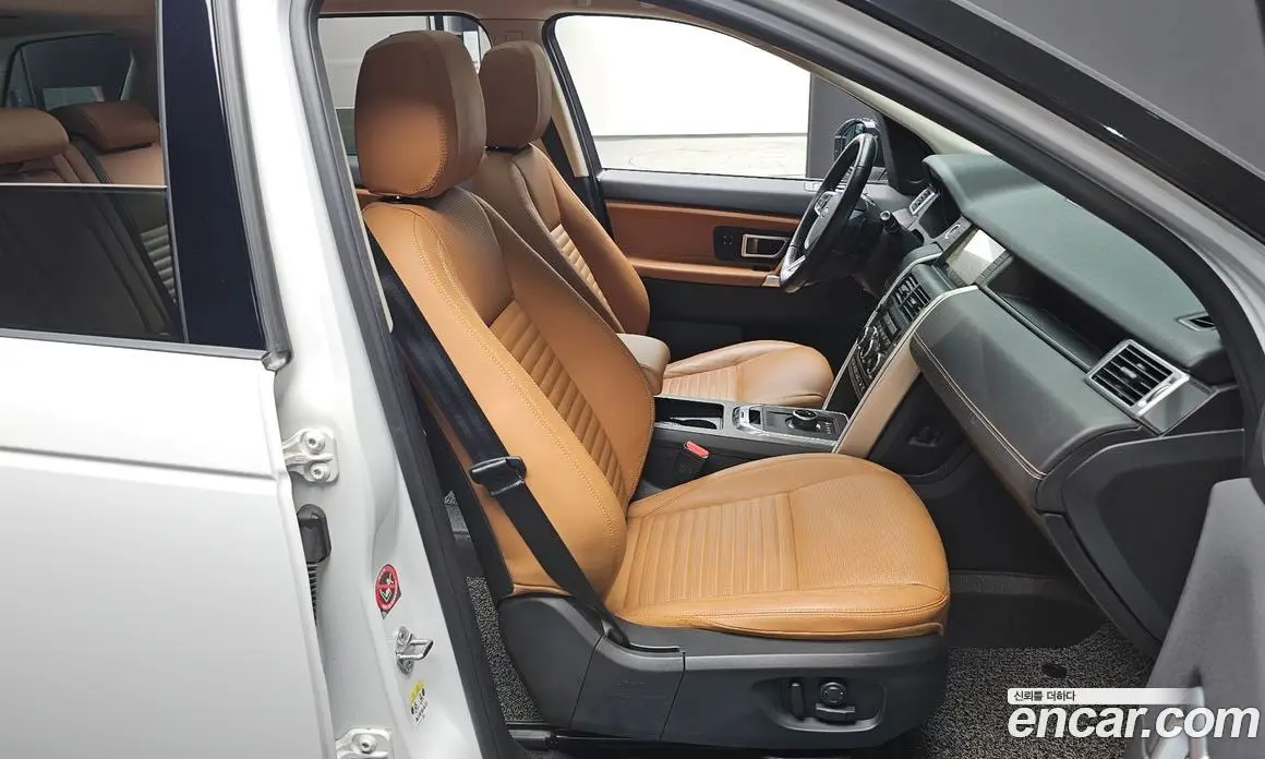 Land Rover Discovery Sport 2017 2.0 автомат (гидро), фото 13