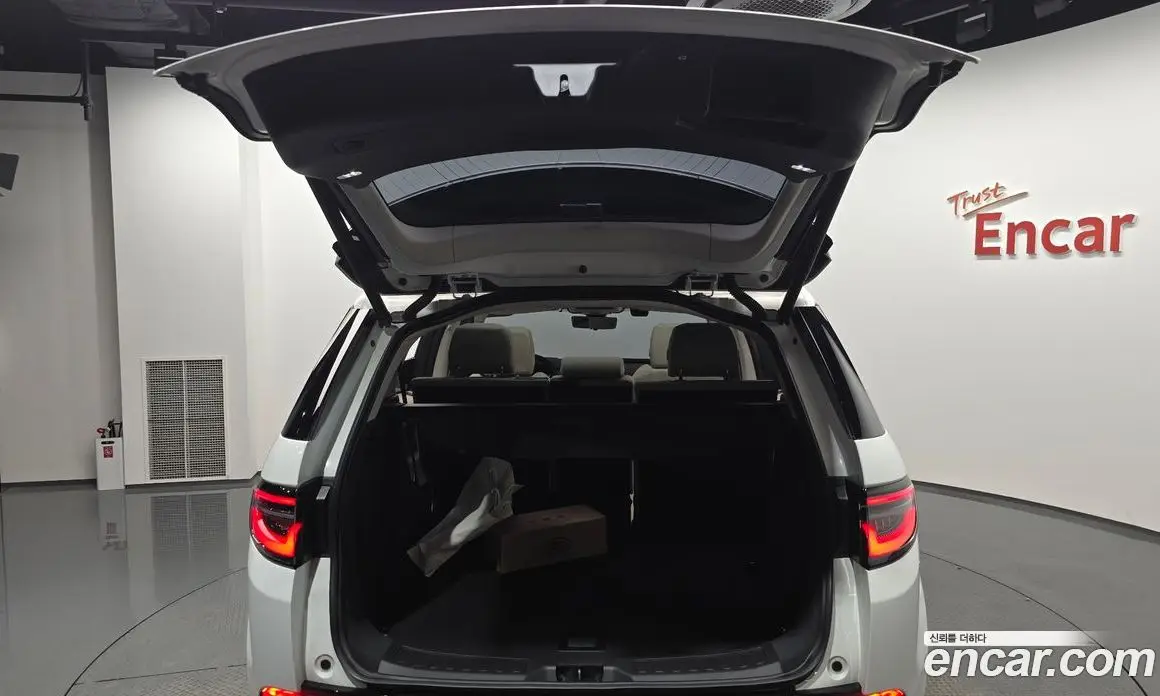 Land Rover Discovery Sport 2025 2.0 автомат (гидро), фото 27