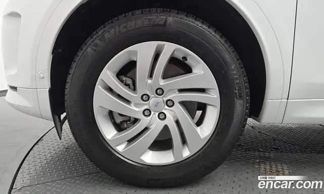 Land Rover Discovery Sport 2025 2.0 автомат (гидро), миниатюра 4