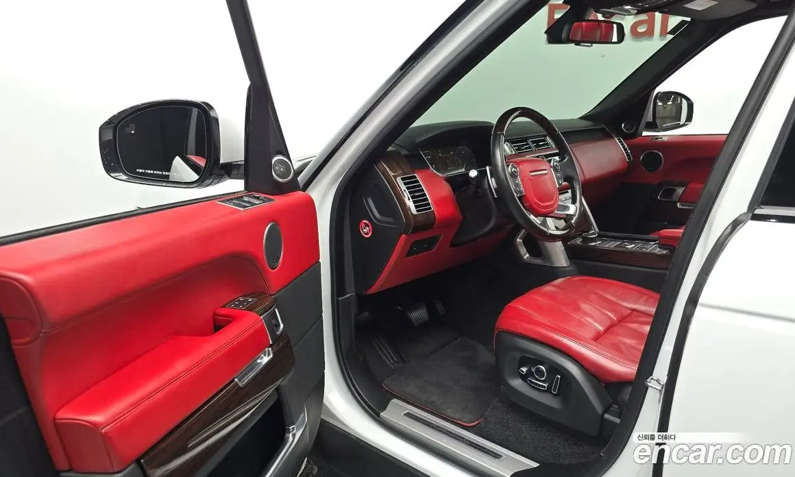 Land Rover Range Rover 2016 4.4 автомат (гидро), фото 12