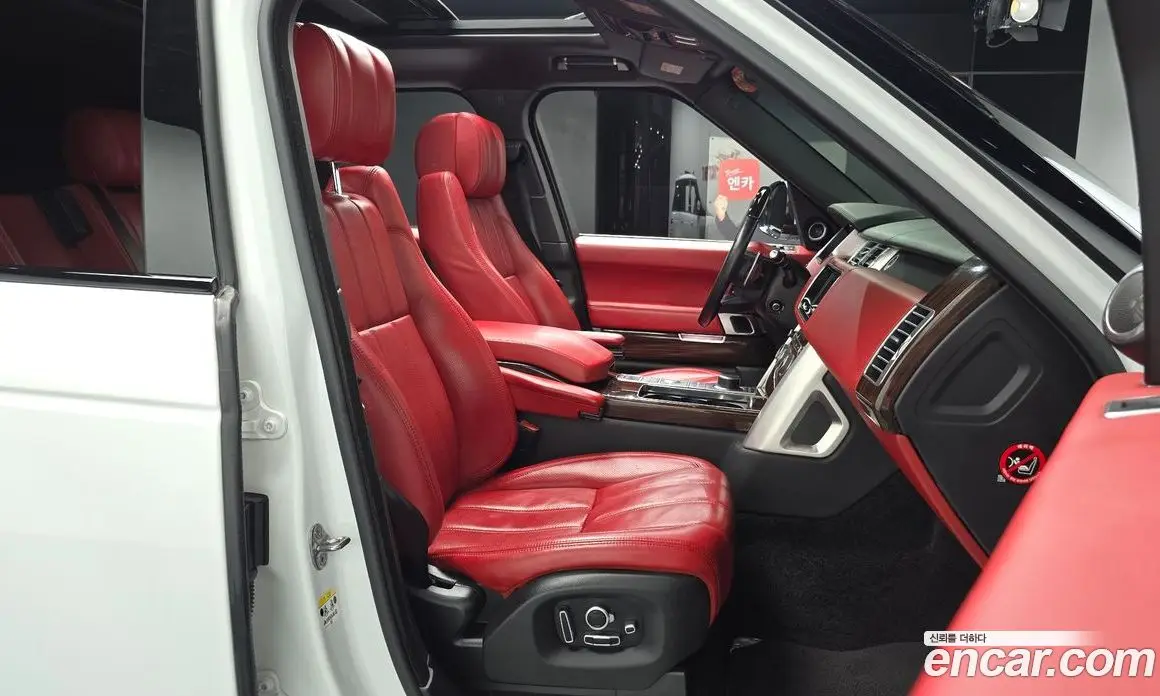 Land Rover Range Rover 2016 4.4 автомат (гидро), фото 16