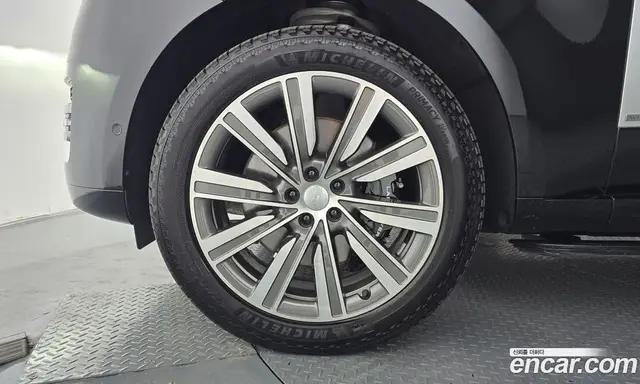 Land Rover Range Rover 2025 4.4 автомат (гидро), миниатюра 5