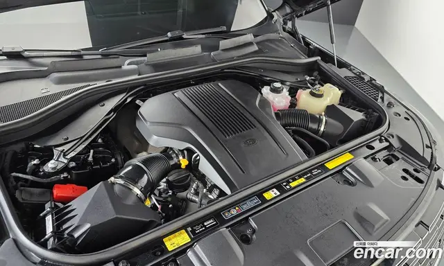 Land Rover Range Rover 2025 4.4 автомат (гидро), миниатюра 6