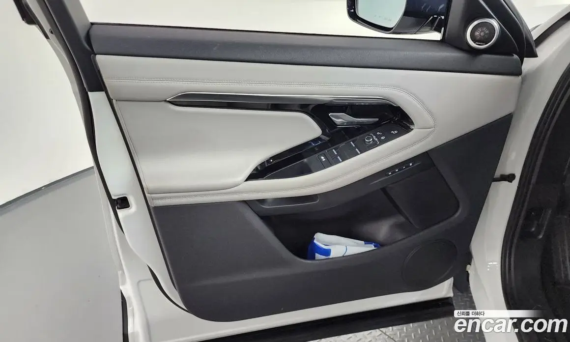 Land Rover Range Rover Evoque 2019 2.0 автомат (гидро), фото 14