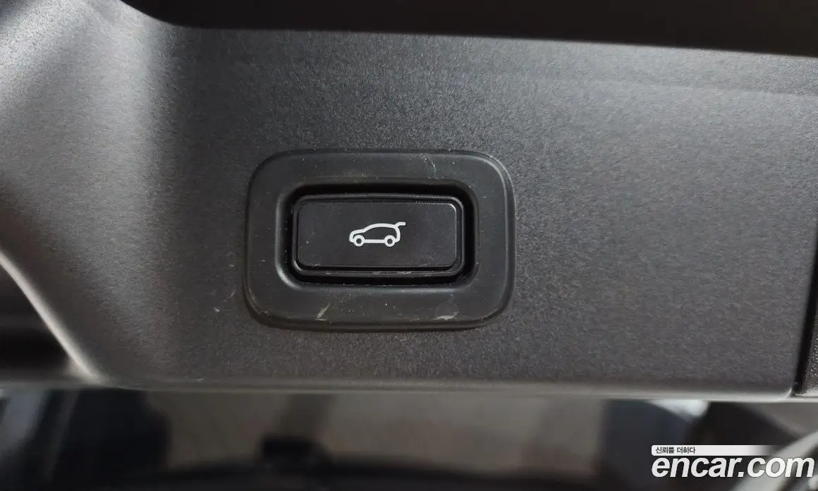Land Rover Range Rover Evoque 2019 2.0 автомат (гидро), фото 29