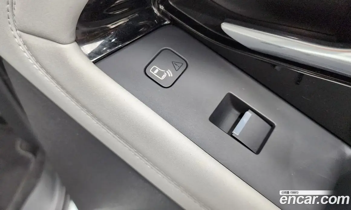 Land Rover Range Rover Evoque 2019 2.0 автомат (гидро), фото 32