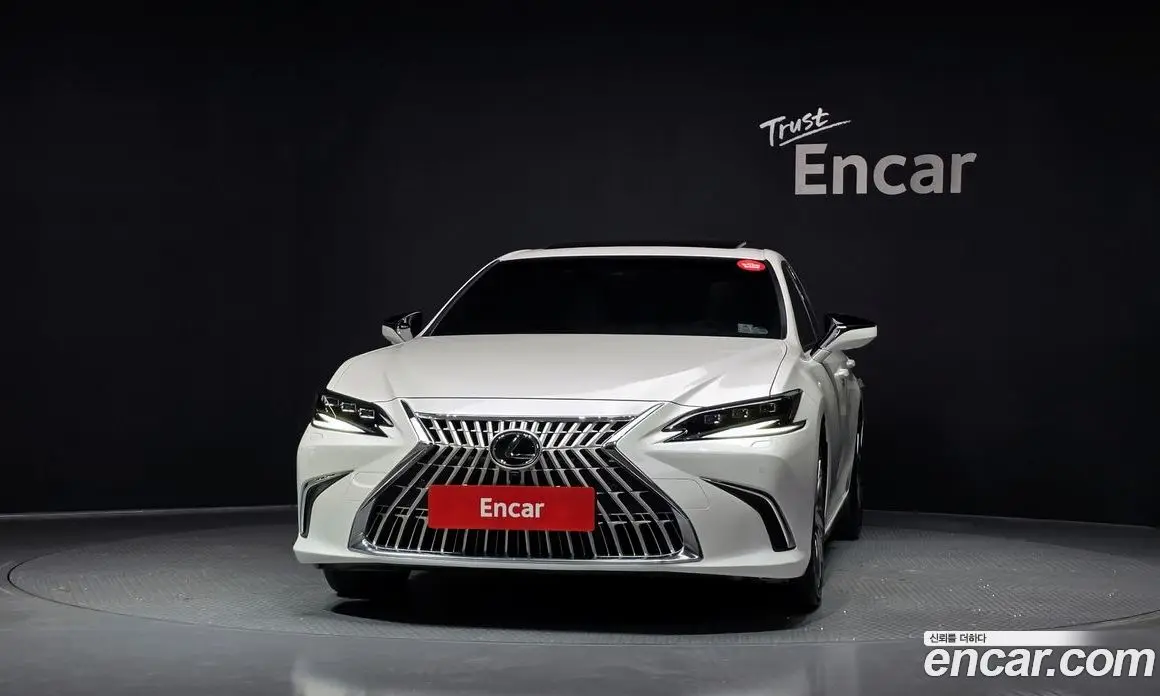 Lexus ES 2025 2.5 автомат (гидро), фото 3