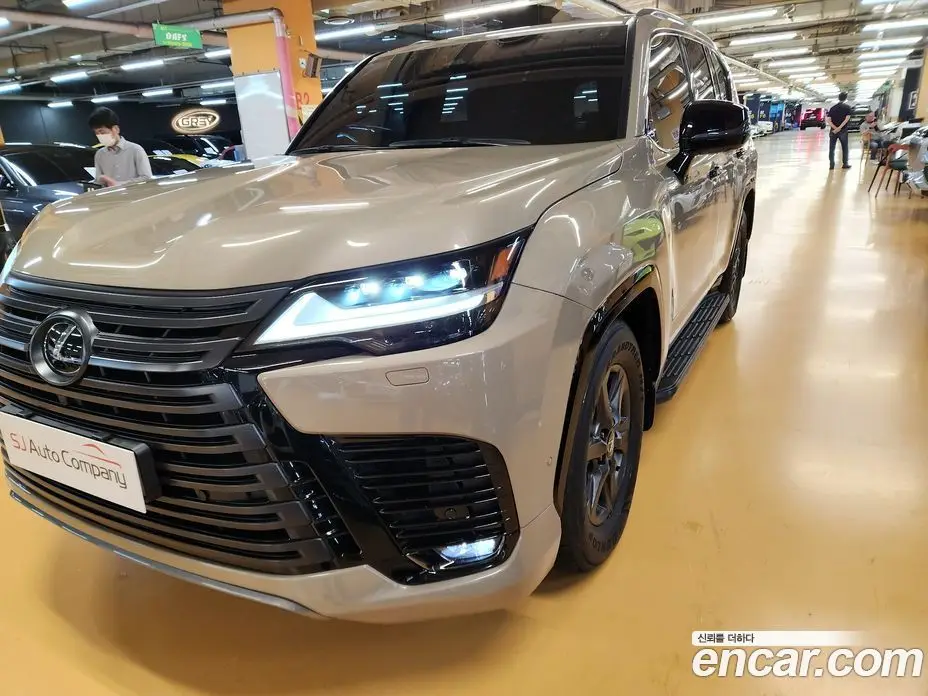 Lexus LX 2025 3.4 автомат (гидро), фото 3