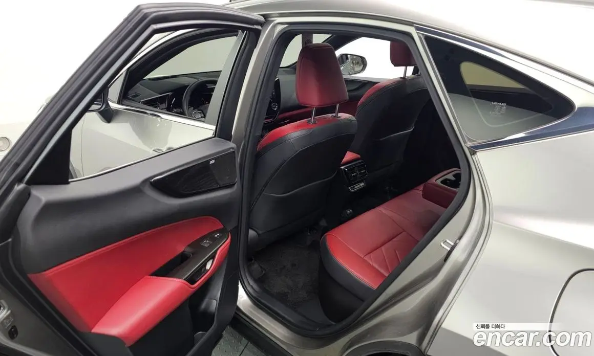 Lexus NX 2024 2.5 автомат (гидро), фото 17