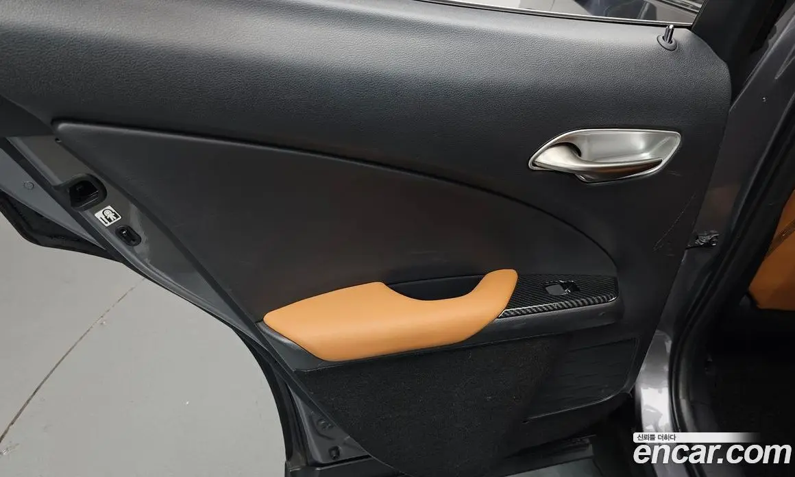 Lexus UX 2019 2.0 автомат (гидро), фото 15