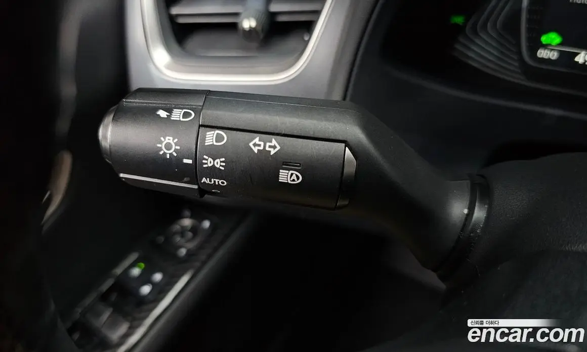 Lexus UX 2019 2.0 автомат (гидро), фото 28