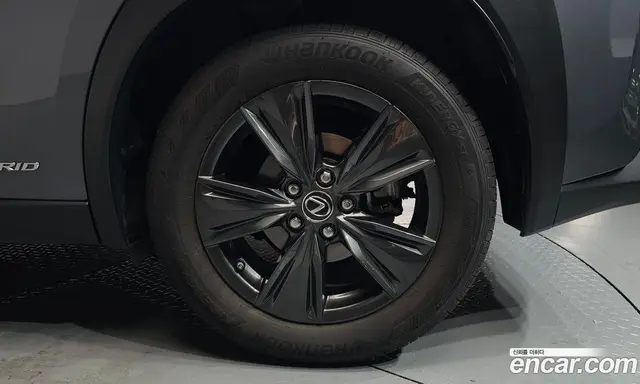 Lexus UX 2019 2.0 автомат (гидро), миниатюра 7