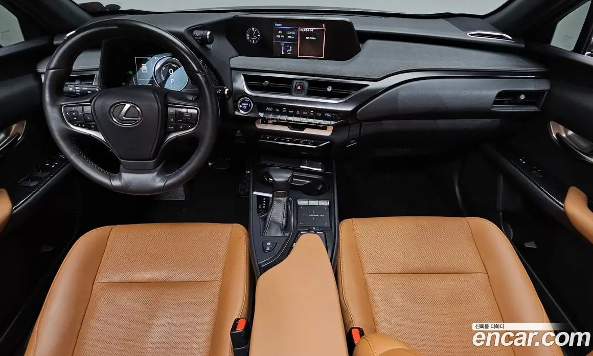 Lexus UX 2019 2.0 автомат (гидро), фото 10