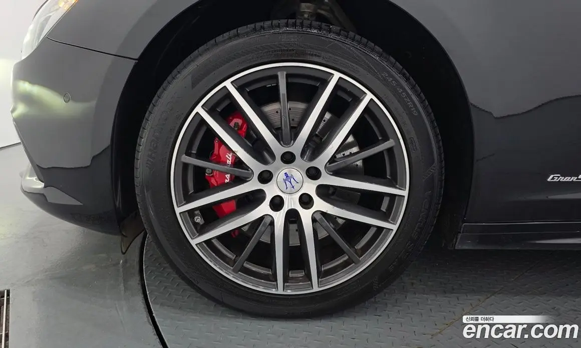 Maserati Ghibli 2019 3.0 автомат (гидро), фото 5