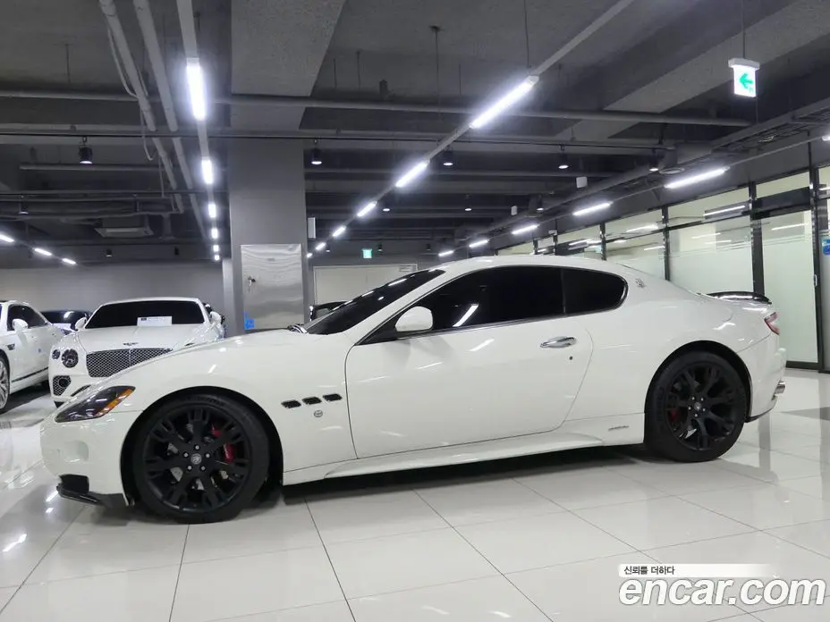Maserati GranTurismo 2009 4.7 автомат (гидро), фото 3