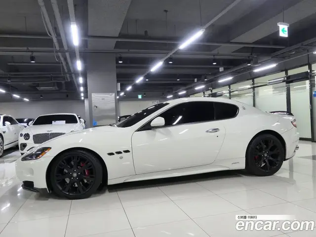 Maserati GranTurismo 2009 4.7 автомат (гидро), миниатюра 3