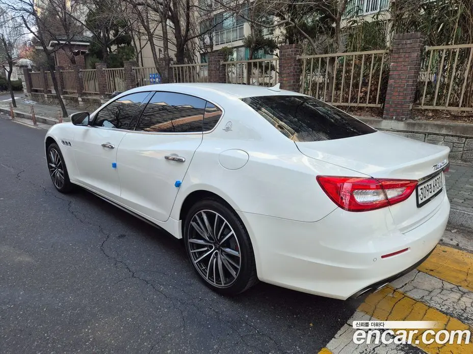 Maserati Quattroporte 2019 3.0 автомат (гидро), фото 11