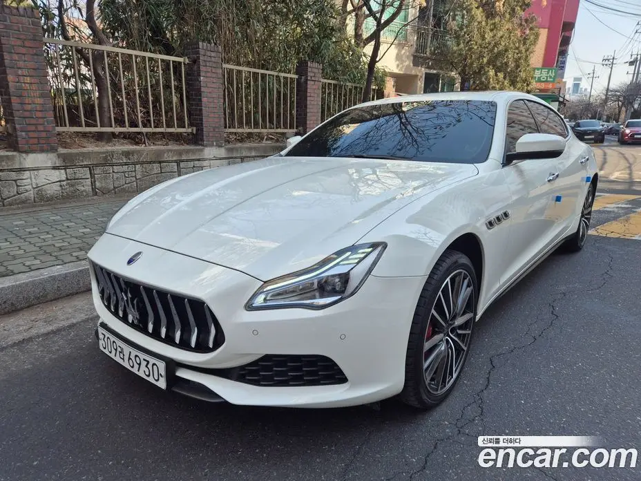 Maserati Quattroporte 2019 3.0 автомат (гидро), фото 18